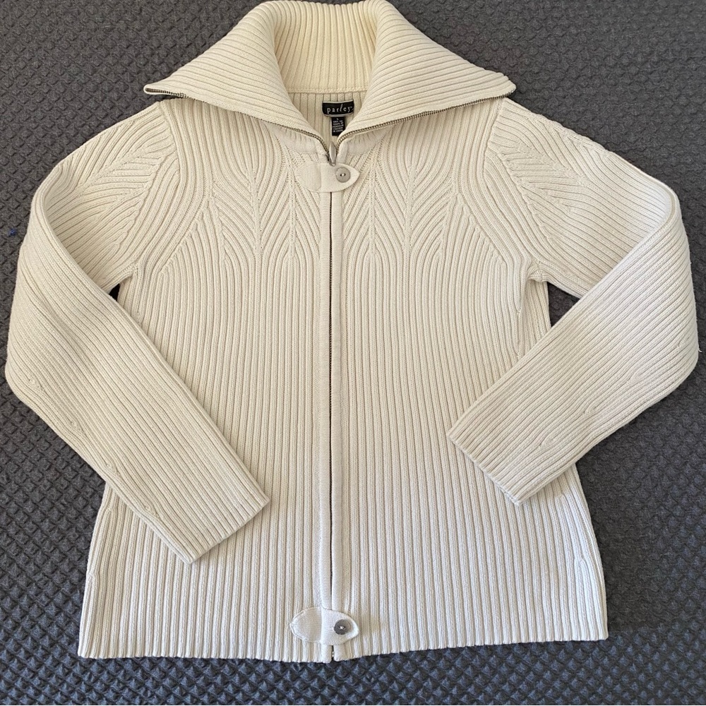 Heavyweight ladies zip front sweater by Parley, size L